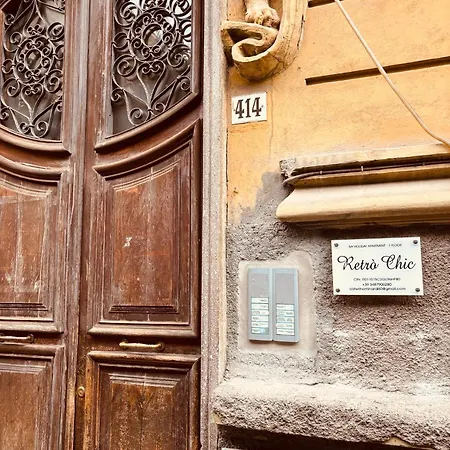 Retro-chic In Apartment