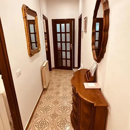 Apartment Retro-chic In