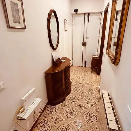 Retro-chic In La Spezia